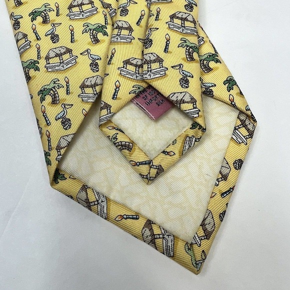 Vineyard Vines Yellow Silk Pelican Fish Tie Necktie Tropoical Palm Trees - Picture 6 of 7